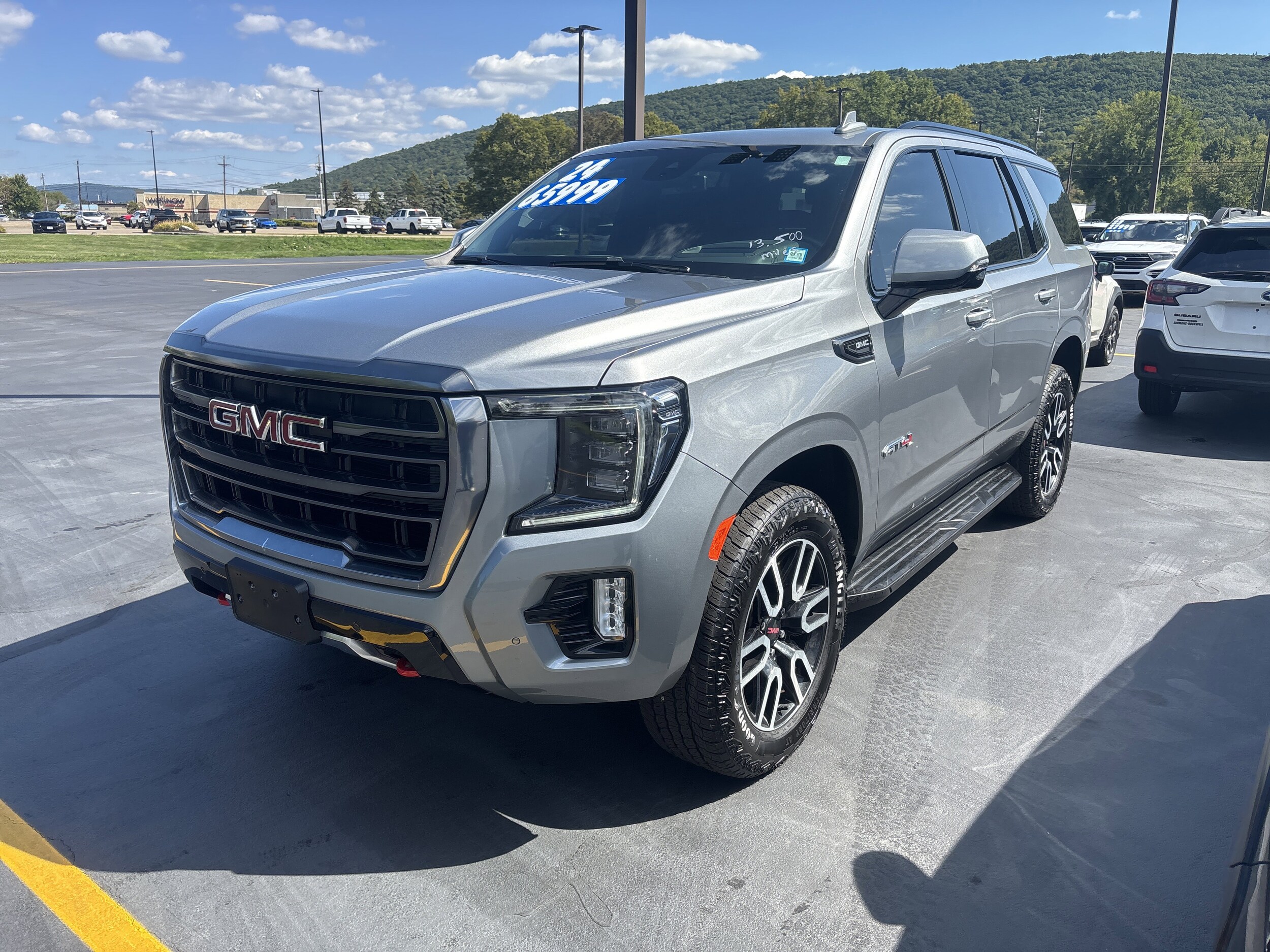 2024 Gmc Yukon AT4 photo 4
