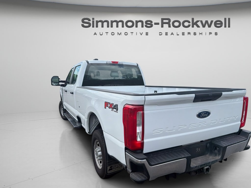 Used 2024 Ford F-250 XL Truck Crew Cab