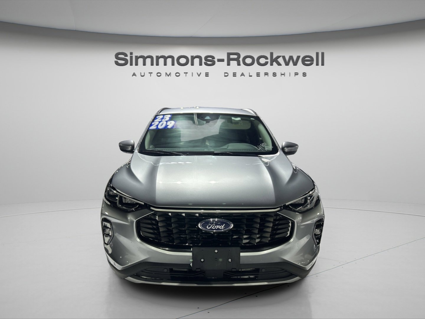 2023 Ford Escape Platinum's photo