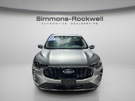 2023 Ford Escape Platinum SUV