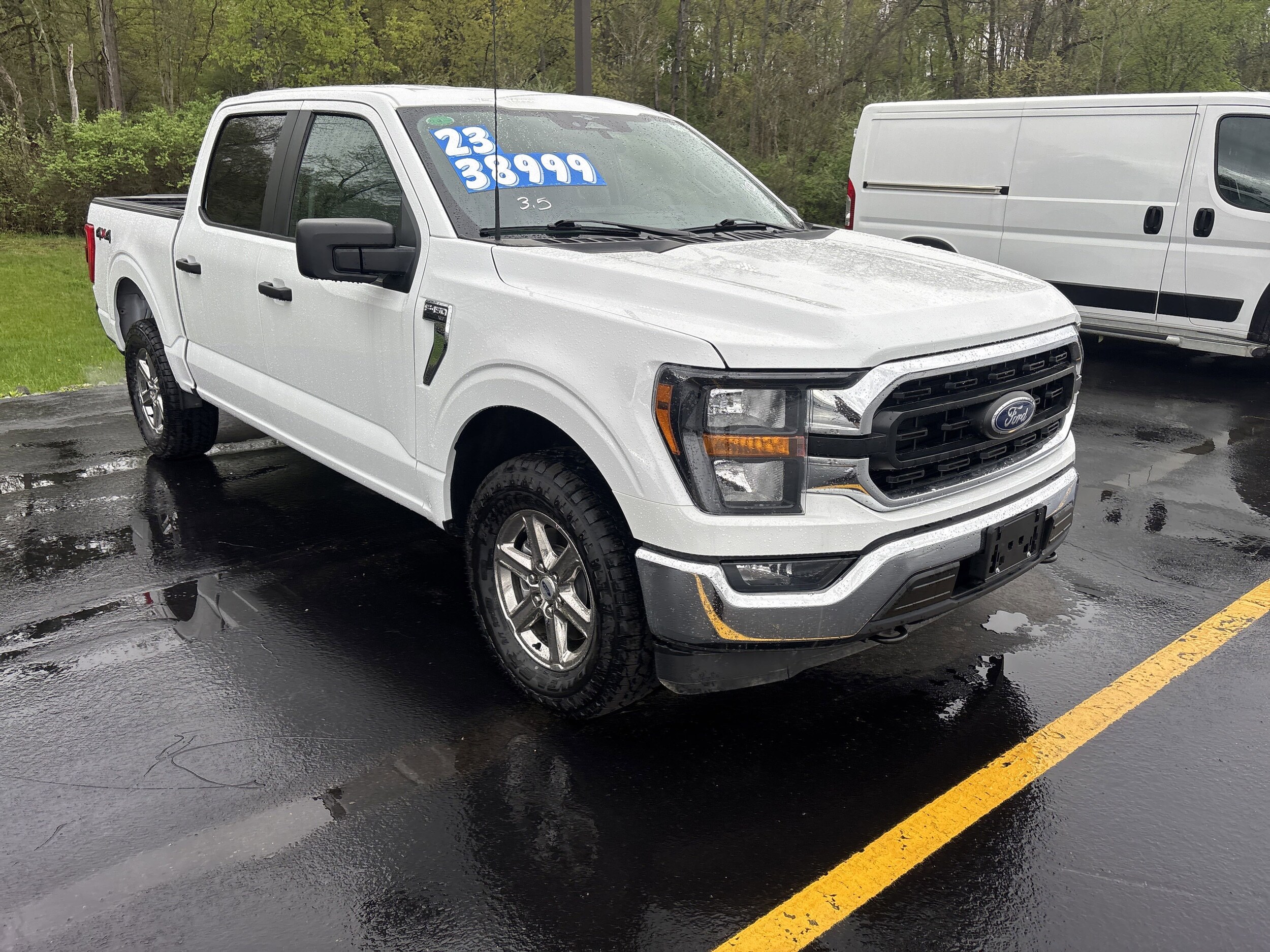 2023 Ford F-150 XL photo 3