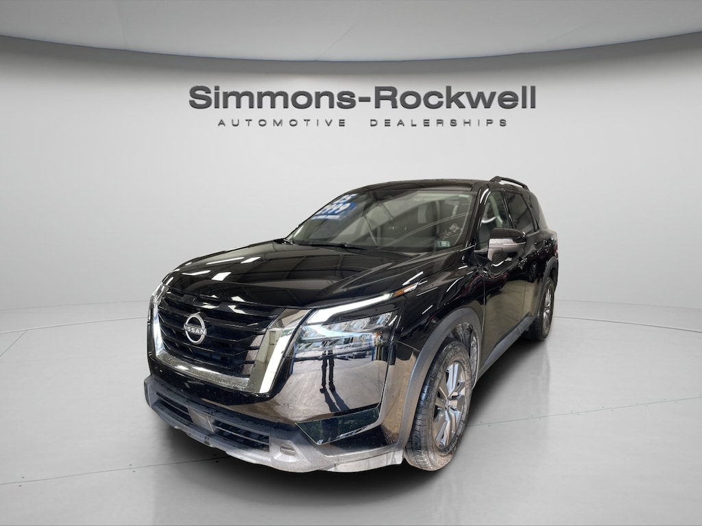 Used 2025 Nissan Pathfinder SV SUV