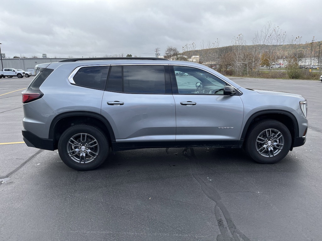 Used 2025 GMC Acadia AWD Elevation SUV
