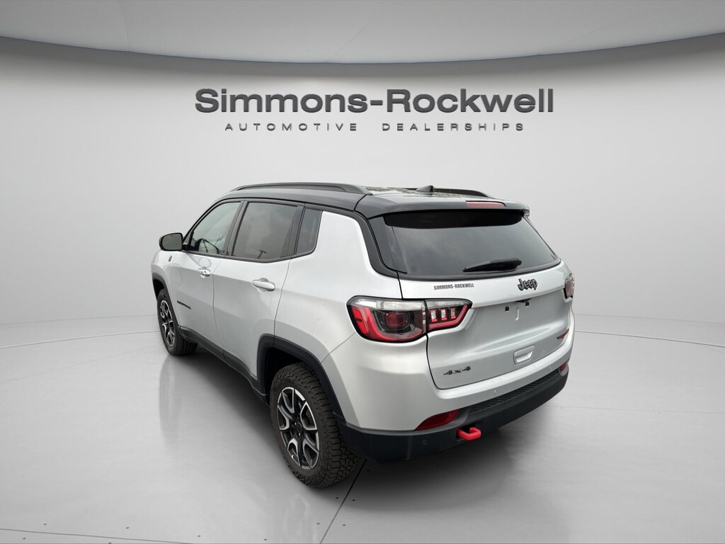 Used 2025 Jeep Compass Trailhawk SUV
