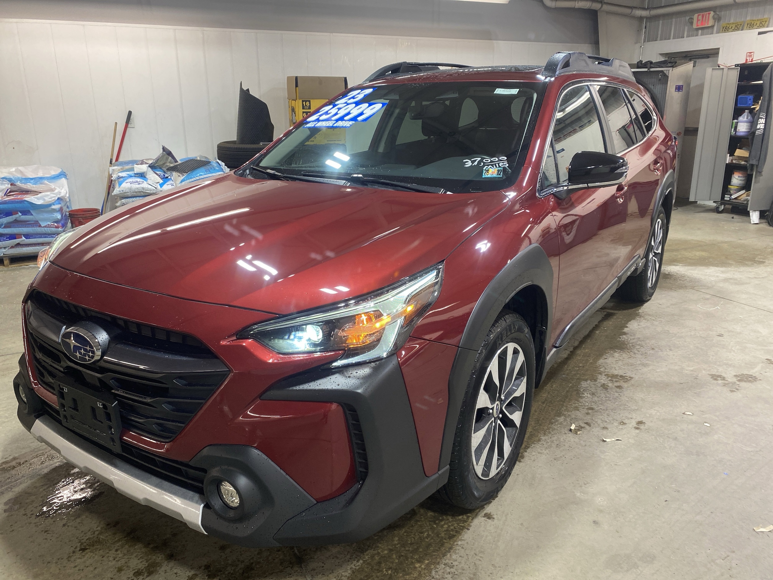 2023 Subaru Outback Limited's photo