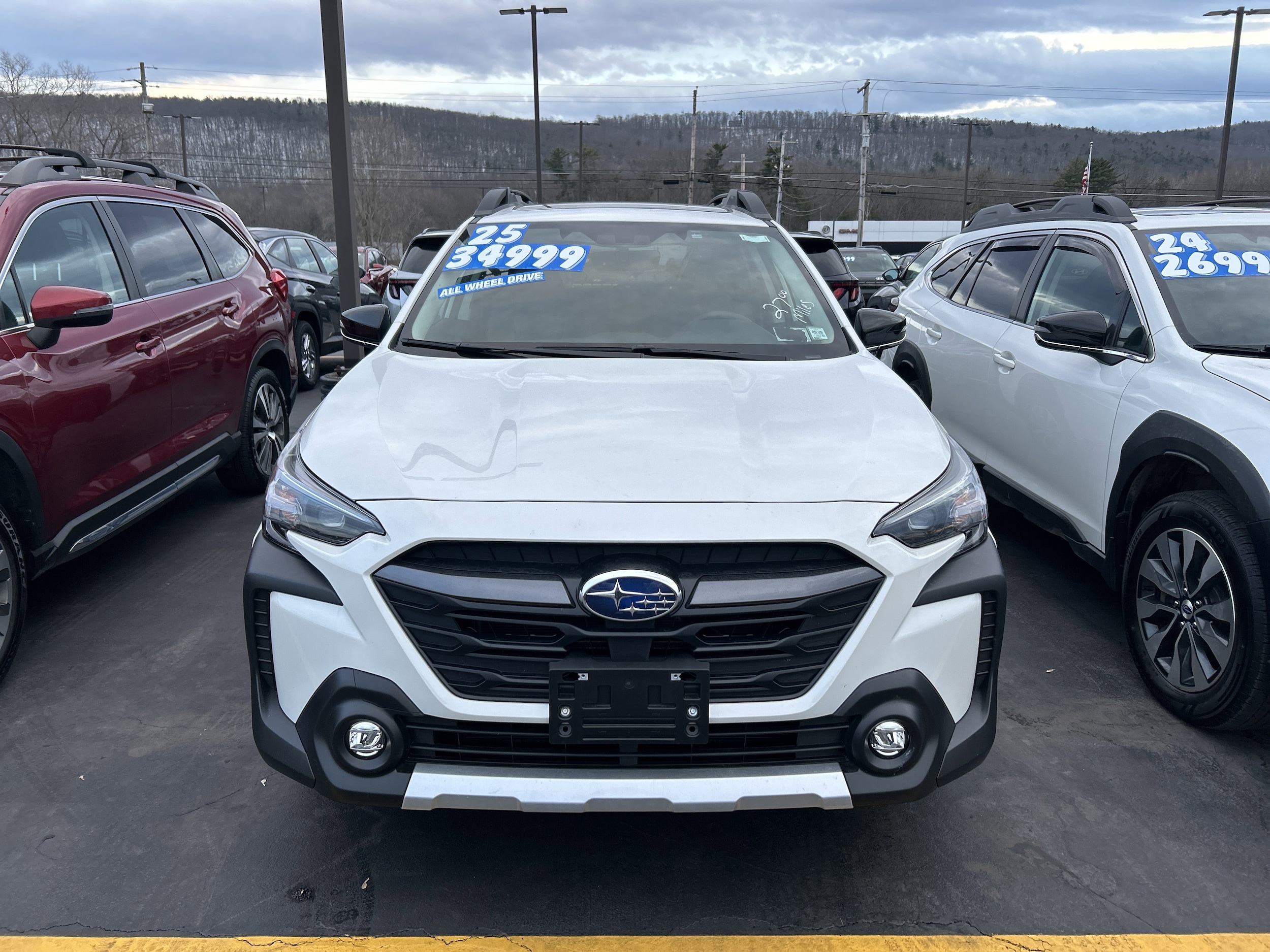 2025 Subaru Outback Limited's photo