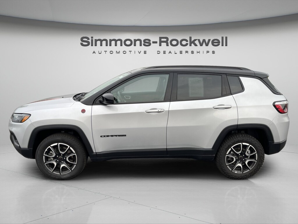 Used 2025 Jeep Compass Trailhawk SUV