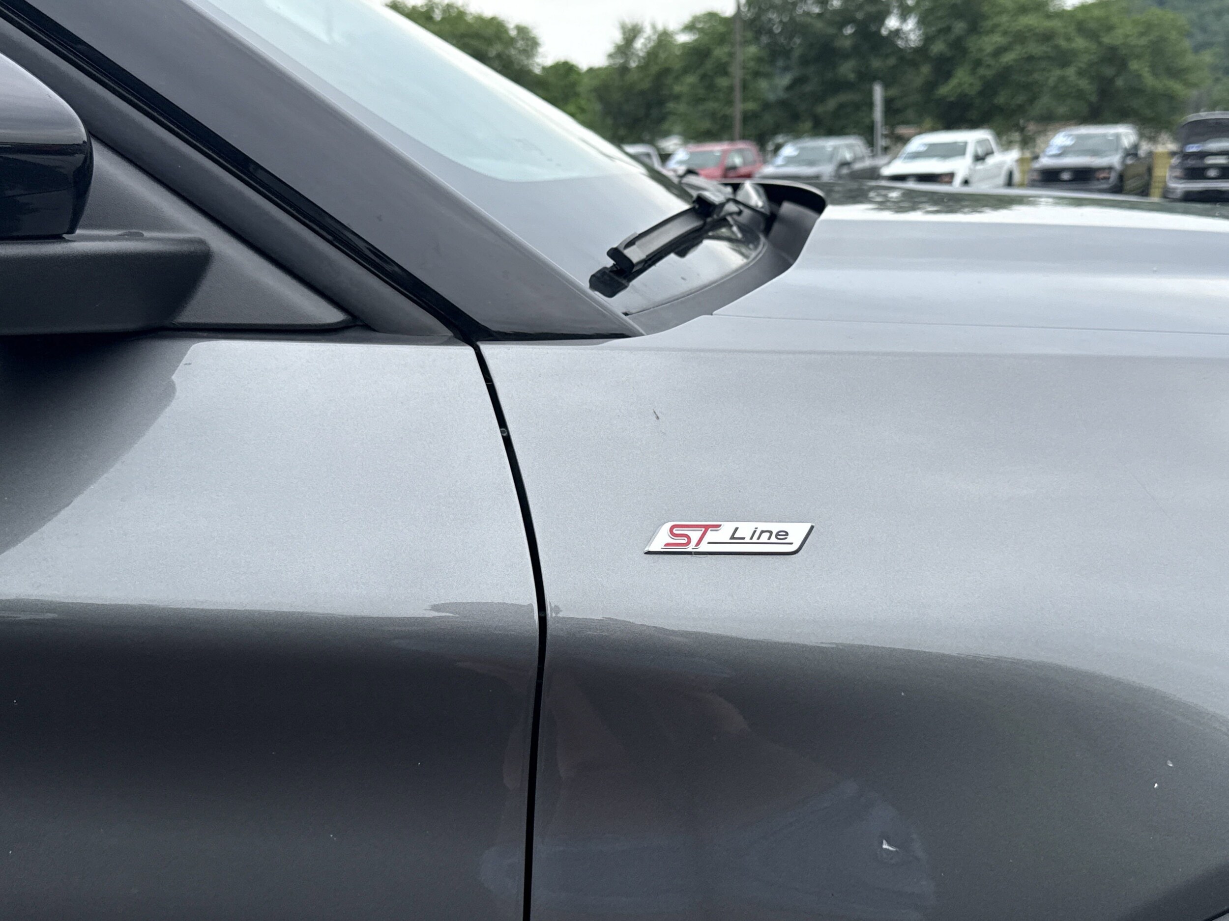 2023 Ford Explorer ST-Line photo 4