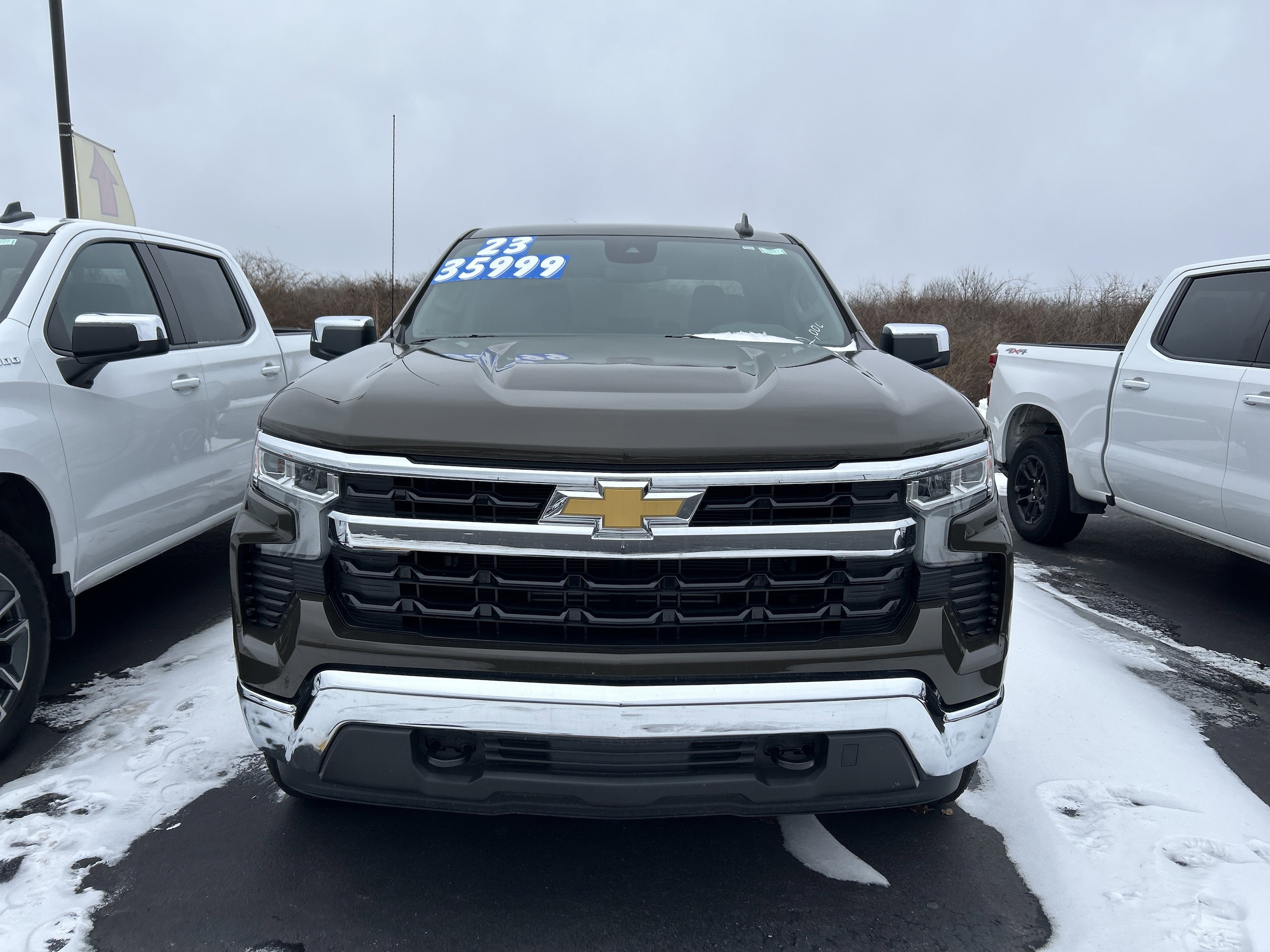 2023 Chevrolet Silverado 1500 LT's photo