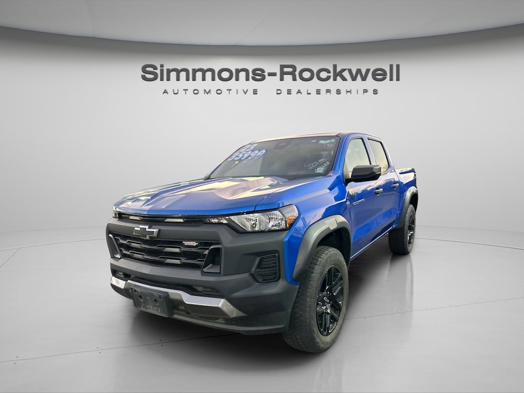 Used 2023 Chevrolet Colorado 4WD Trail Boss Truck Crew Cab