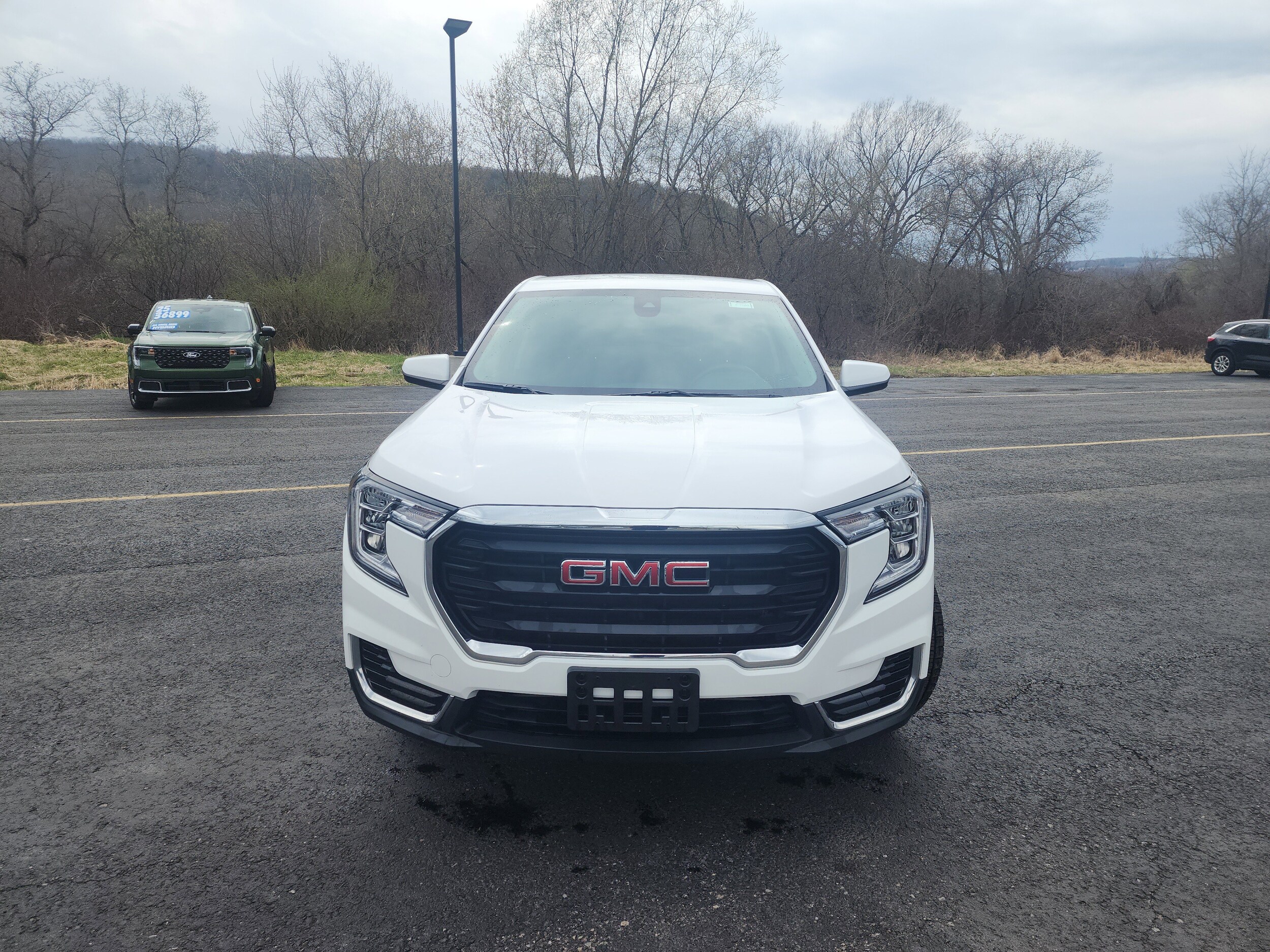 2022 Gmc Terrain SLE photo 2