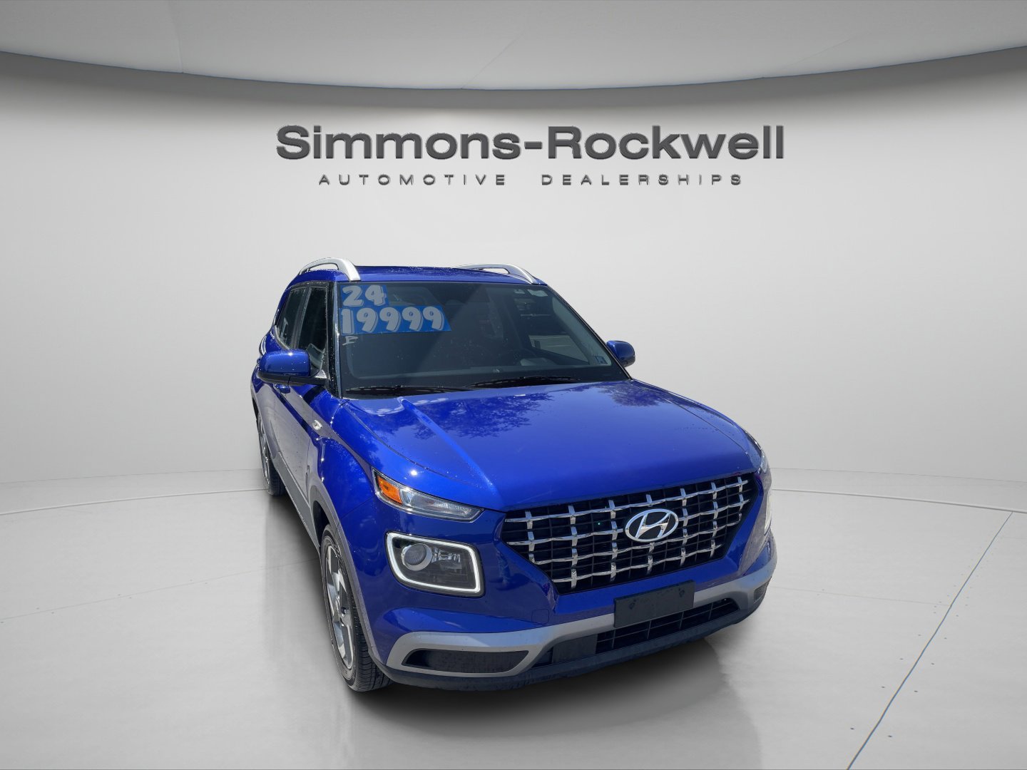 2024 Hyundai Venue Limited photo 3