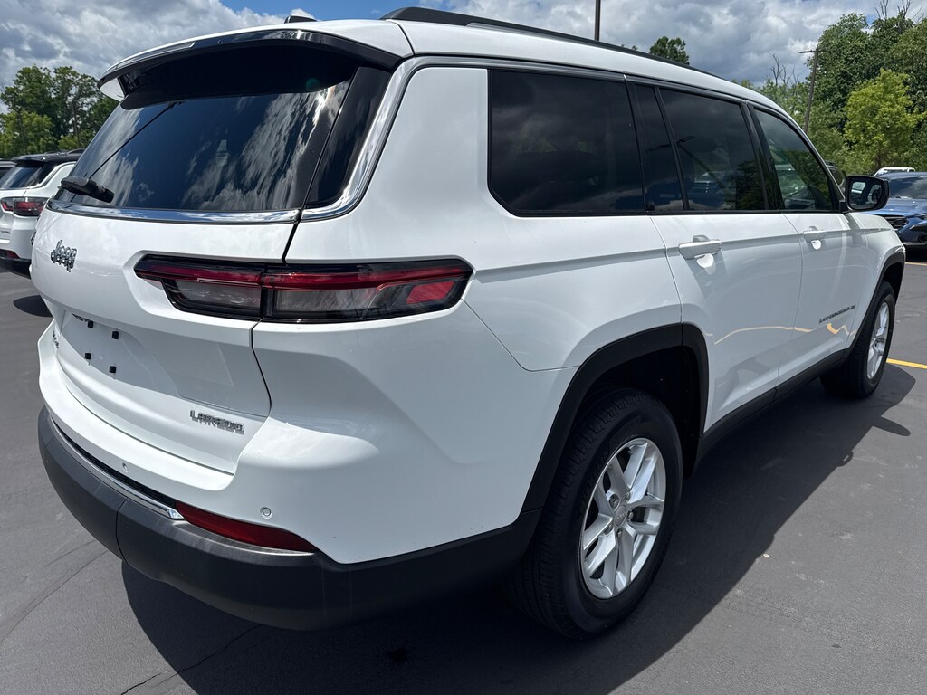 Used 2023 Jeep Grand Cherokee Laredo SUV