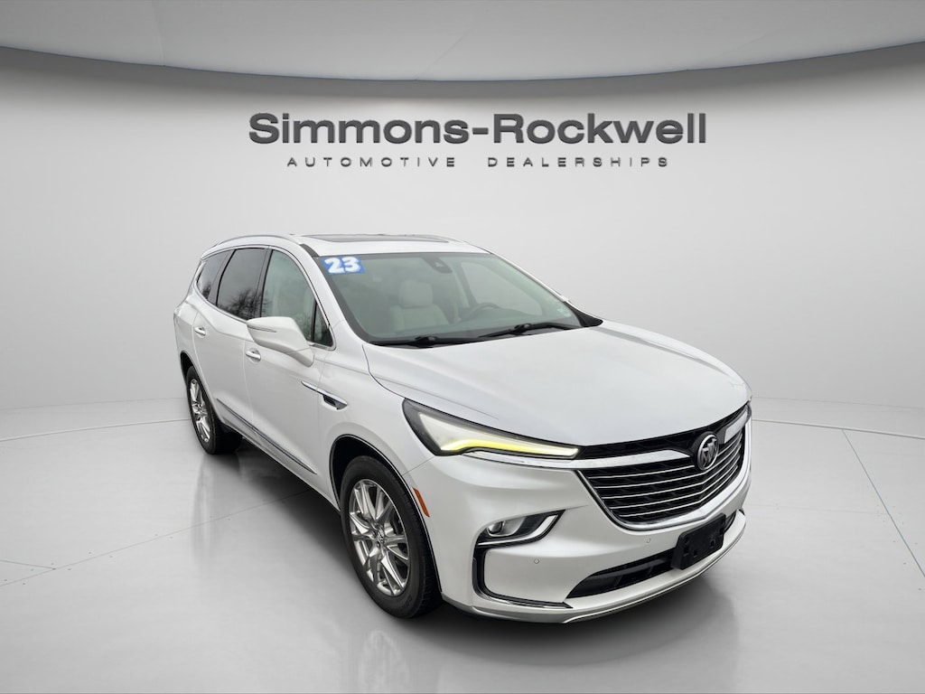 Used 2023 Buick Enclave Essence SUV