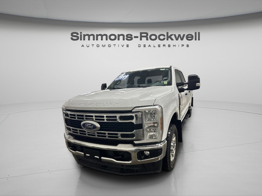 Used 2024 Ford F-250 XLT Truck Crew Cab