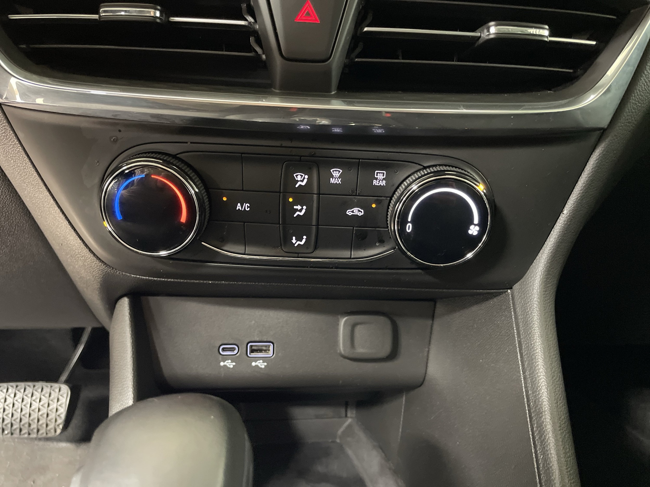 2025 Buick Encore GX Preferred - Photo 21
