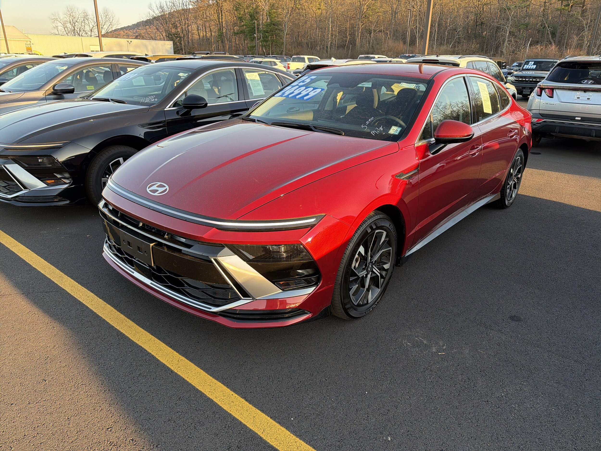 2025 Hyundai Sonata SEL photo 3