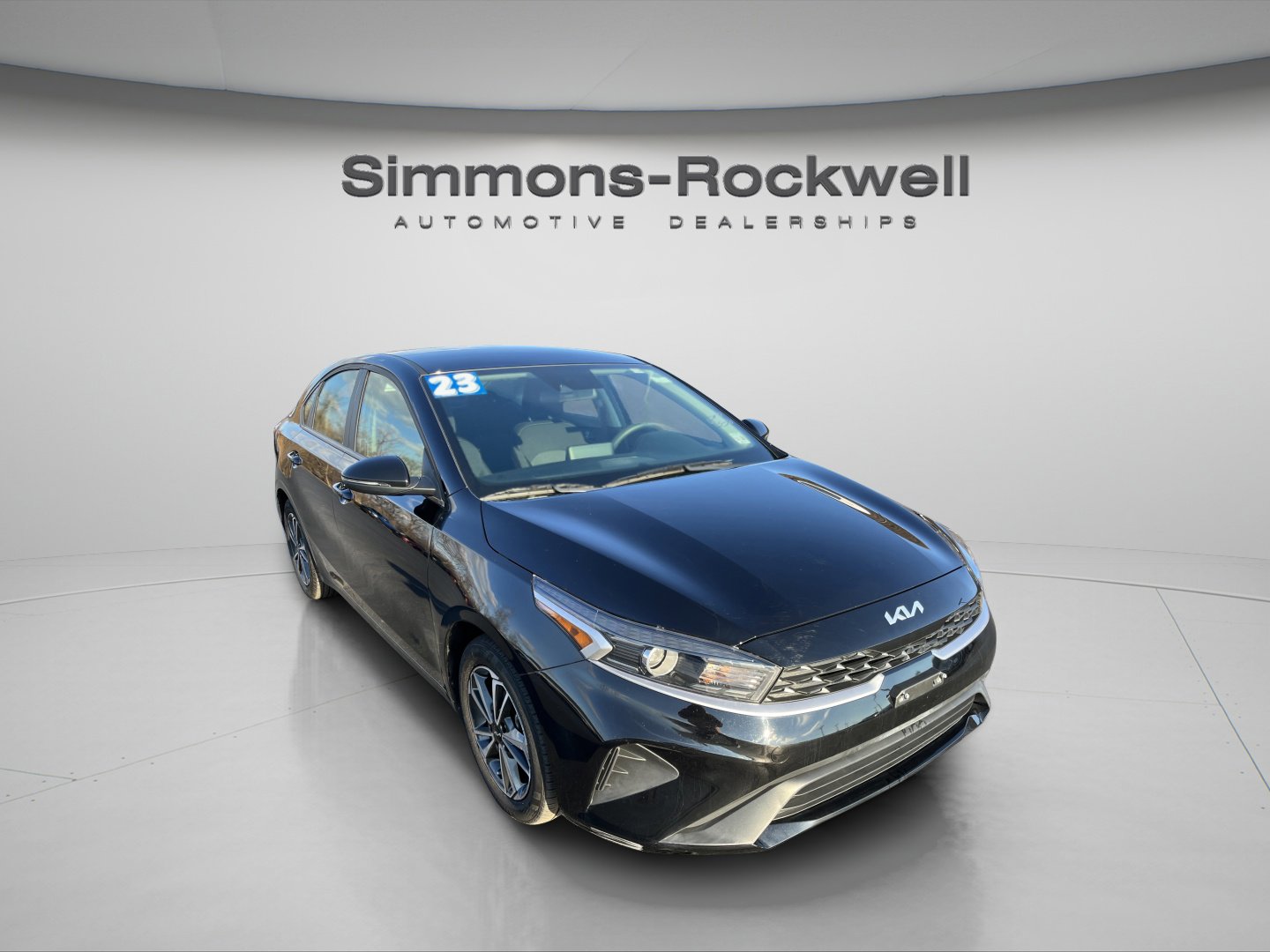 2023 Kia Forte LXS photo 3