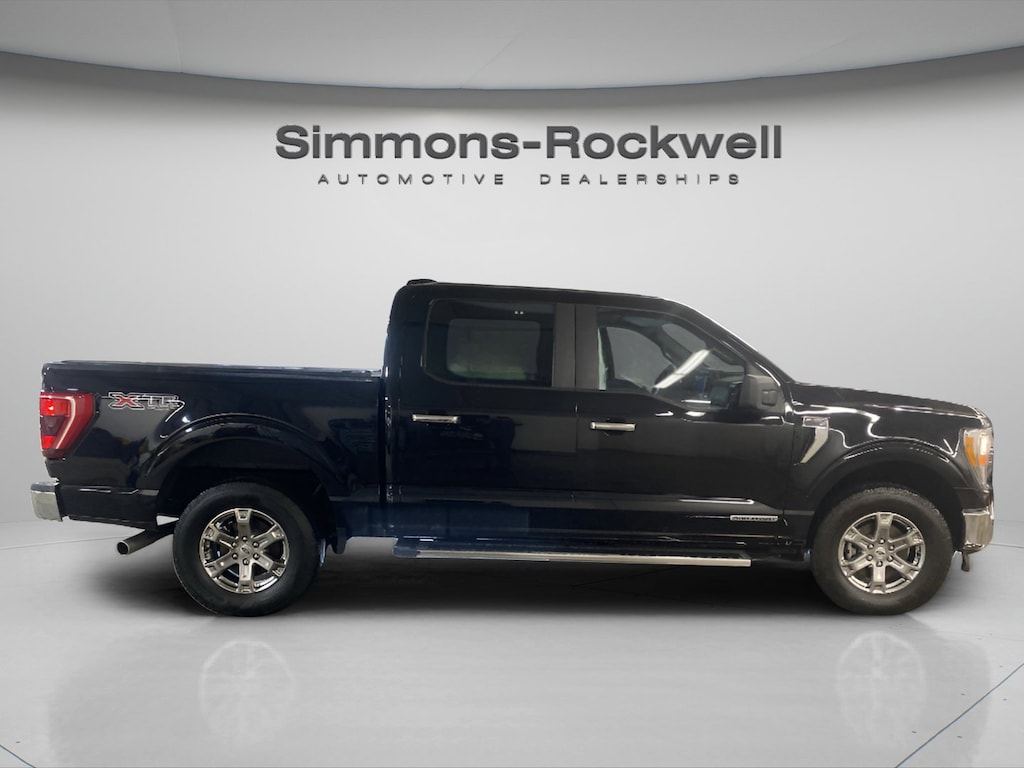 Used 2022 Ford F-150 XLT Truck SuperCrew Cab
