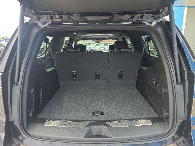 2025 Chevrolet Suburban Premier - Photo 38