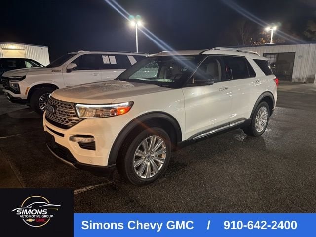 2022 Ford Explorer Limited's photo