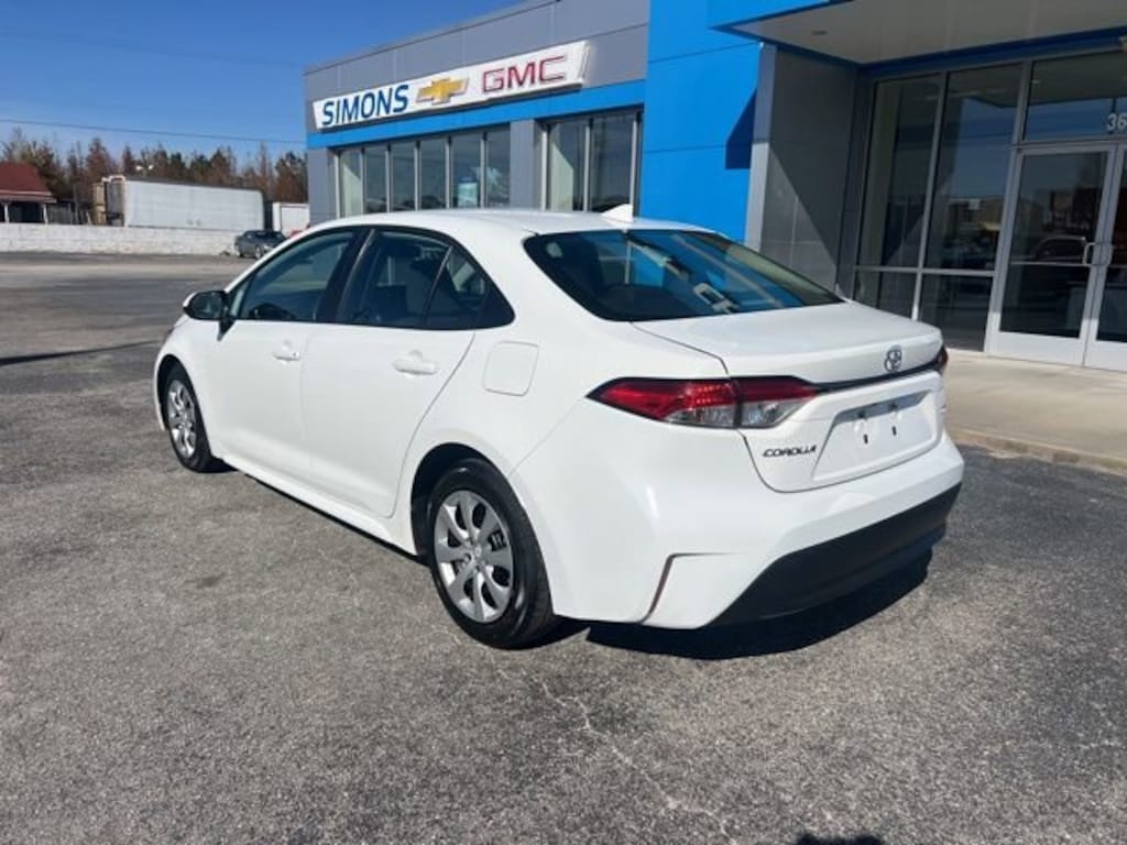 Used 2024 Toyota Corolla LE Sedan