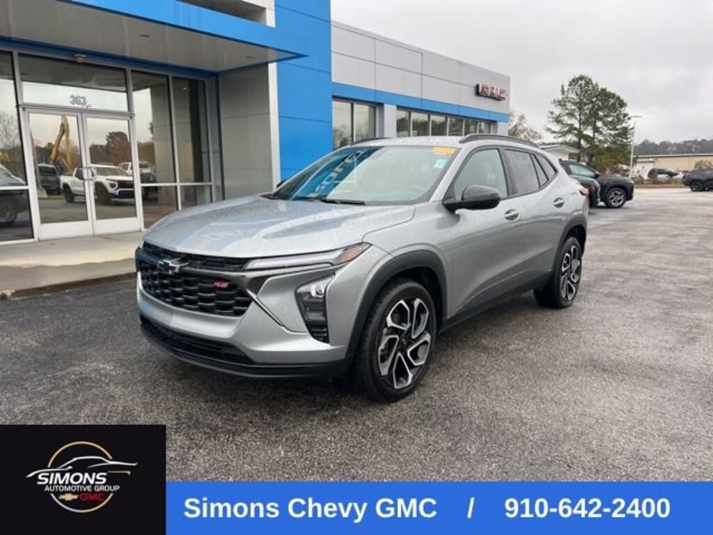 Used 2024 Chevrolet Trax 2RS SUV