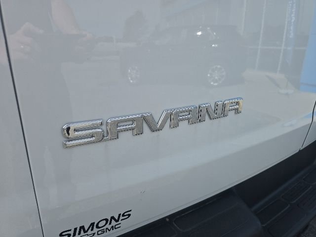 2025 GMC Savana Cargo Work Van - Photo 21