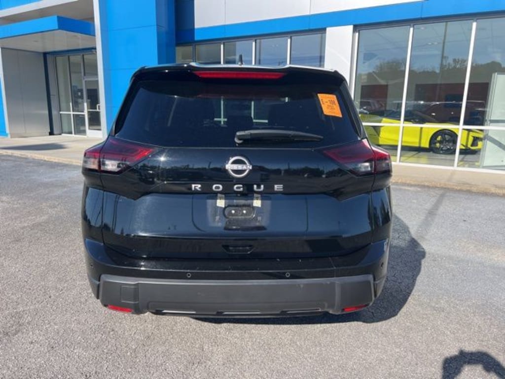 Used 2024 Nissan Rogue S SUV