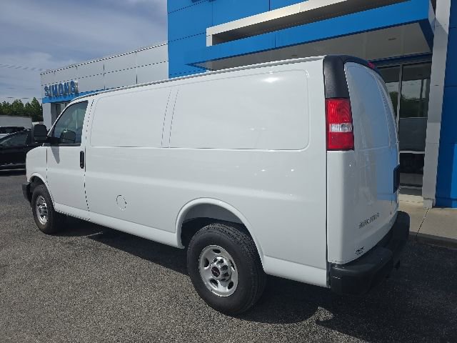 2025 GMC Savana Cargo Work Van - Photo 3
