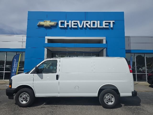 2025 GMC Savana Cargo Work Van - Photo 2