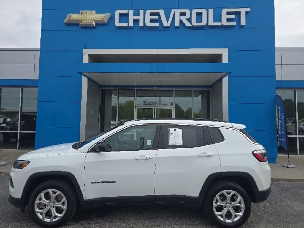 Used 2024 Jeep Compass Latitude