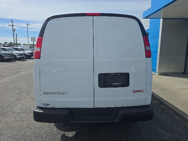 2025 GMC Savana Cargo Work Van - Photo 4