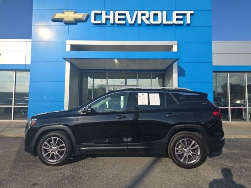 Used 2023 GMC Terrain SLT SUV