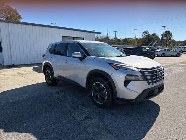 2024 Nissan Rogue SV photo 4