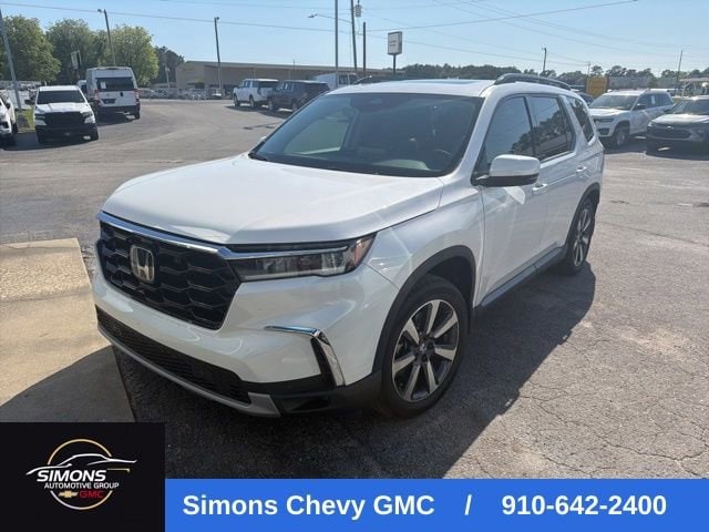 2025 Honda Pilot Touring 2WD's photo