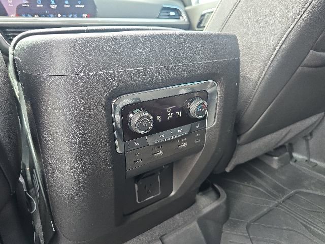 2025 Chevrolet Suburban Premier - Photo 30