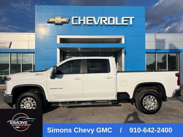 2024 Chevrolet Silverado 2500HD LT's photo