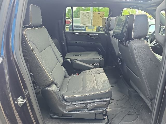 2025 Chevrolet Suburban Premier - Photo 44