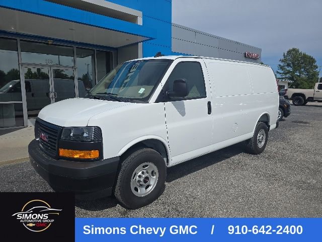 2025 GMC Savana 3500's photo
