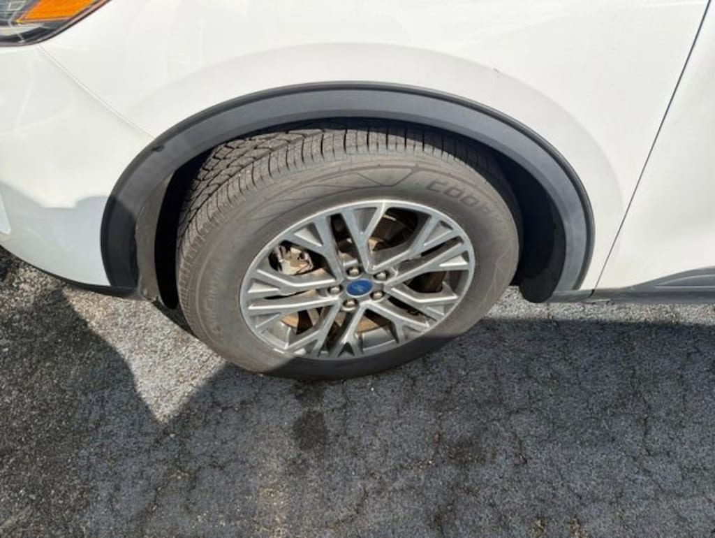 Used 2021 Ford Escape SEL
