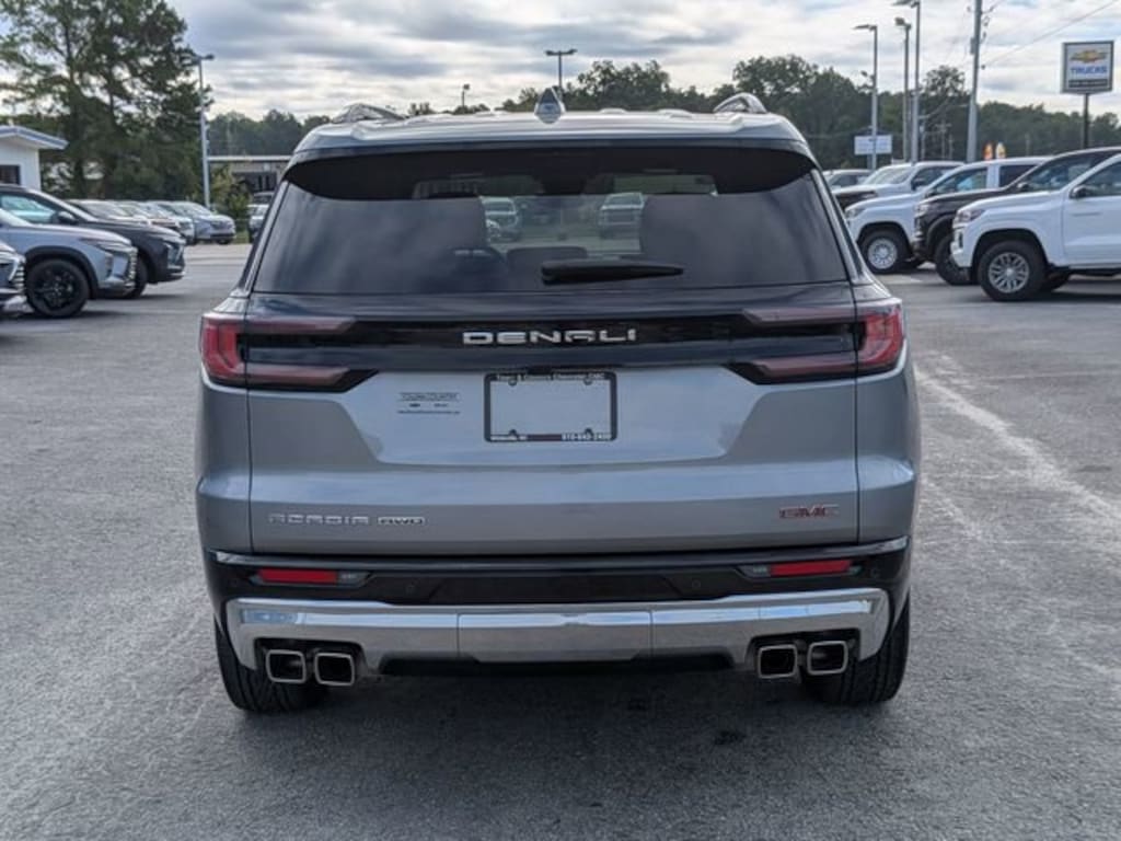 Used 2024 GMC Acadia Denali SUV