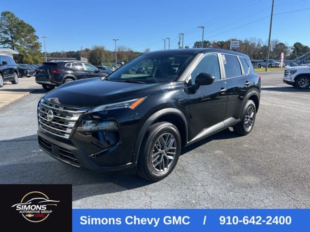 Used 2024 Nissan Rogue S SUV