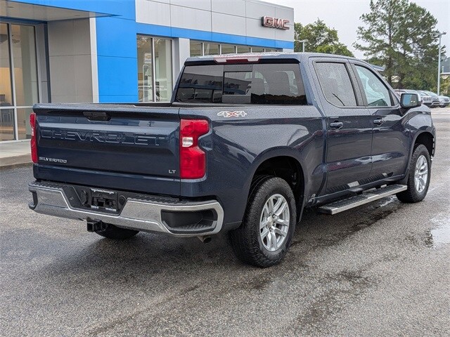 2020 Chevrolet Silverado 1500 LT photo 3