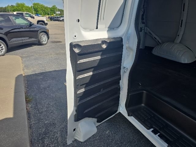 2025 GMC Savana Cargo Work Van - Photo 32