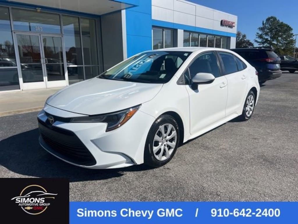 Used 2024 Toyota Corolla LE Sedan