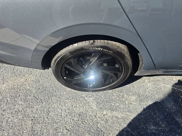 2026 Hyundai Elantra 33