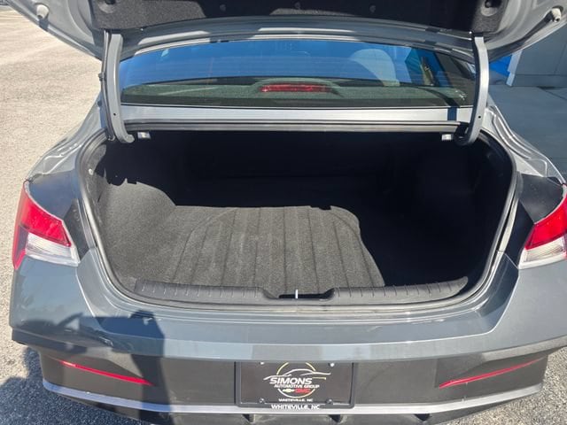 2026 Hyundai Elantra 32