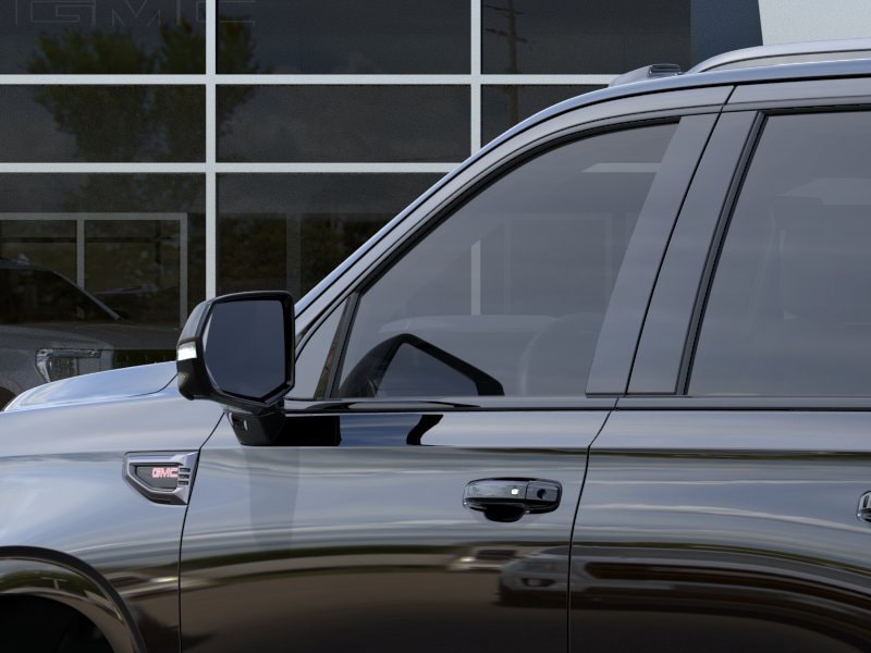 2026 GMC Yukon AT4 Ultimate - Photo 12