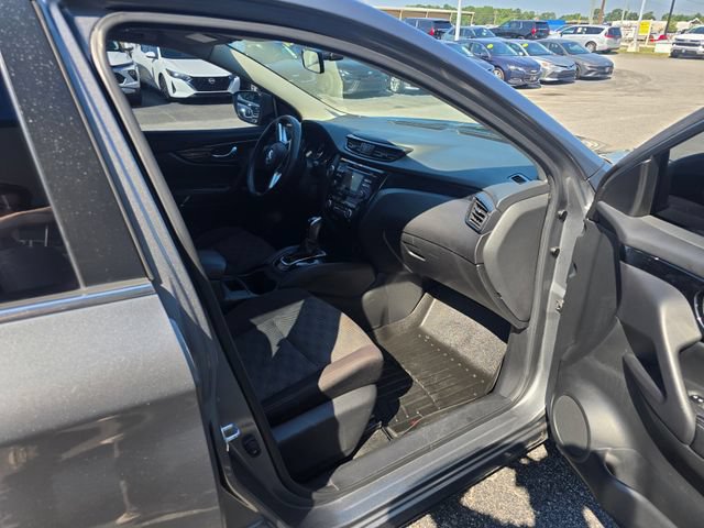 2018 Nissan Rogue Sport 38